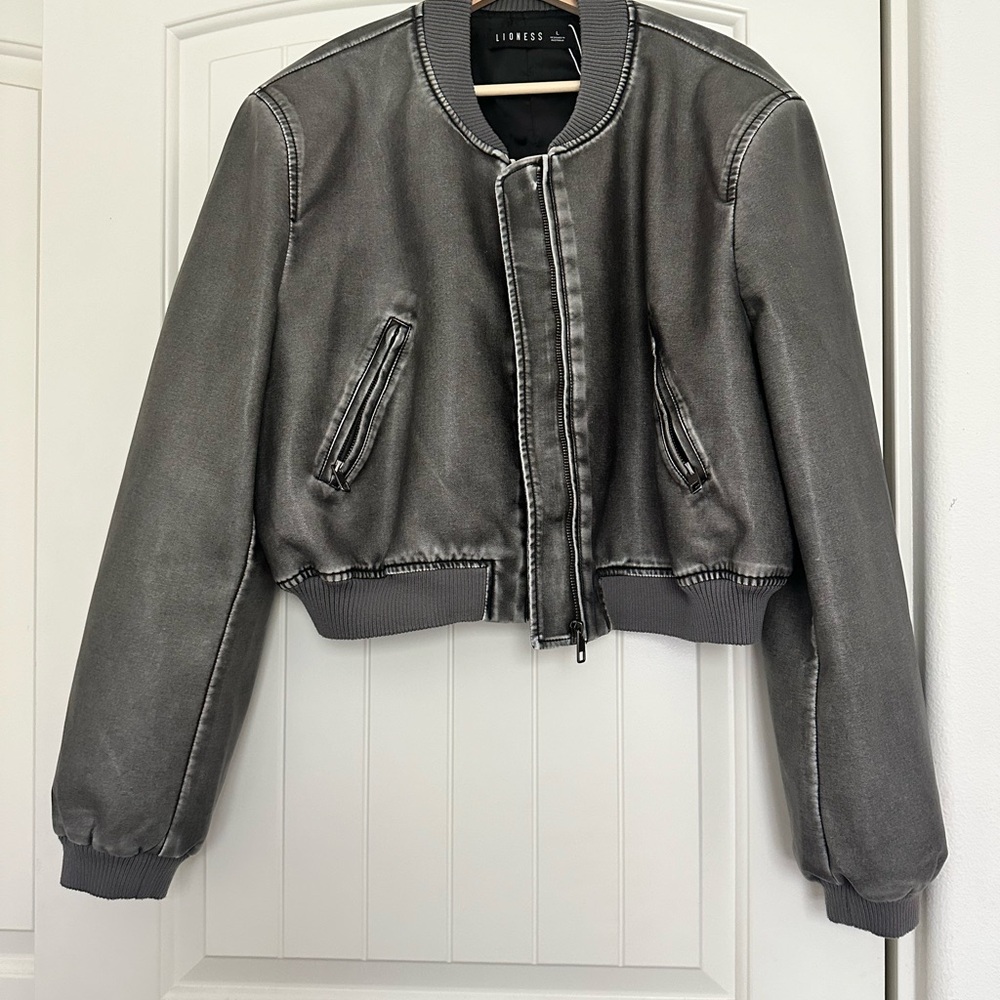NWT faux bomber jacket grey large